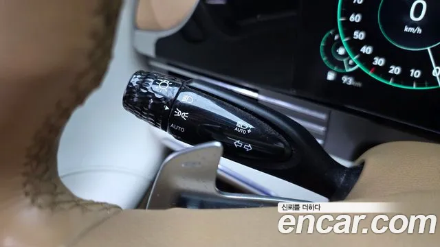 2021 Hyundai Grandeur Exclusive, photograph 2