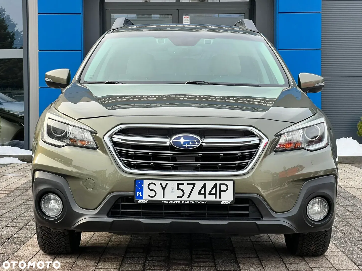 Subaru Outback 2.5i Lineartronic Comfort — photo 1 of 35