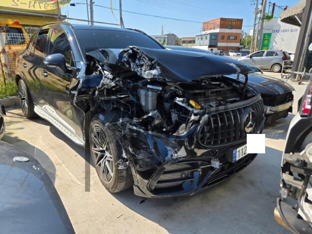 2024 Mercedes-AMG GLC 43 4MATIC, photograph 1