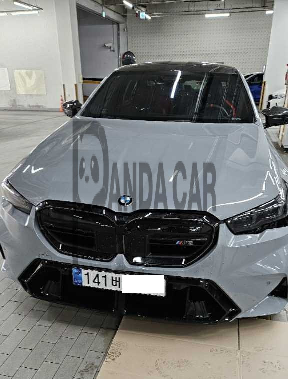 2025 BMW M5, photograph 1