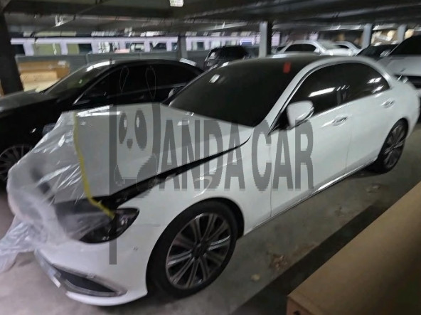 2021 Mercedes-Benz E450 4MATIC, photograph 4