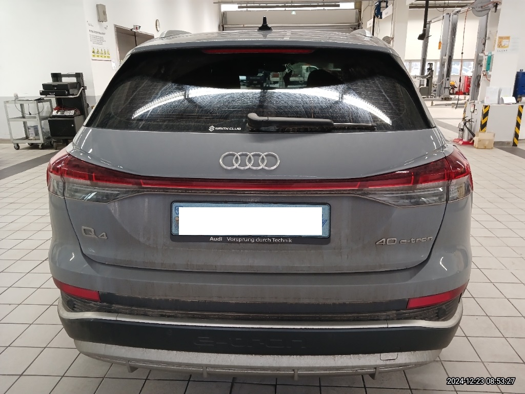 2022 Audi Q4 e-tron 40, photograph 4