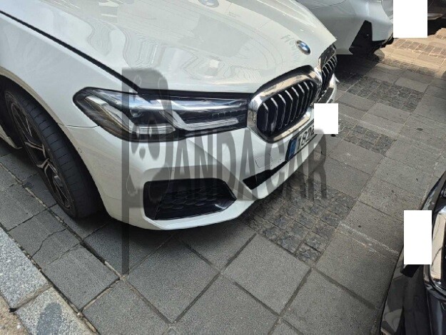 2021 BMW 530e, photograph 3