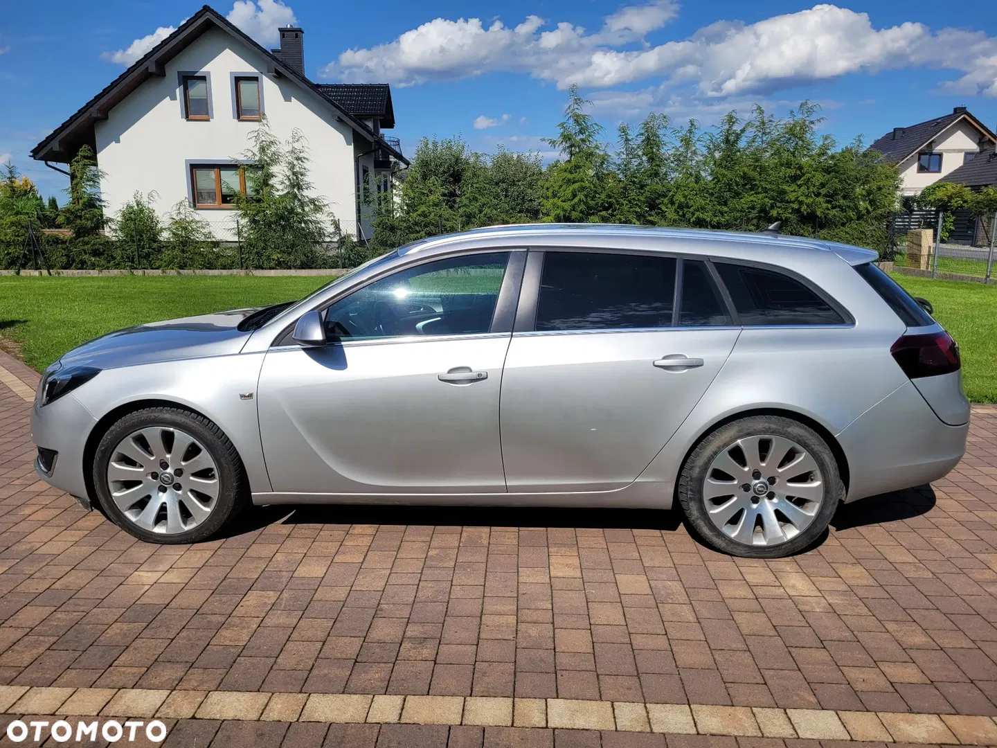 2014 Opel Insignia 1.4 Turbo ecoFLEX Start/Stop Business Edition, photograph 2
