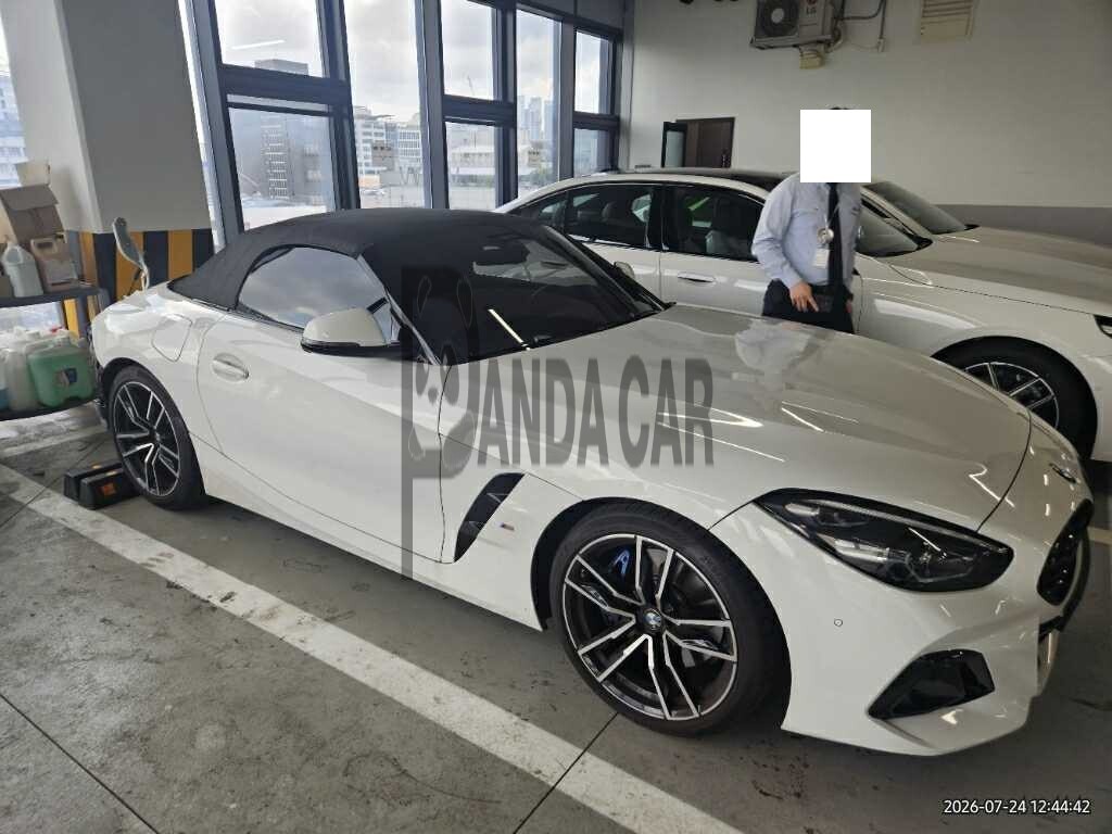 2024 BMW Z4 sDrive20i, photograph 5