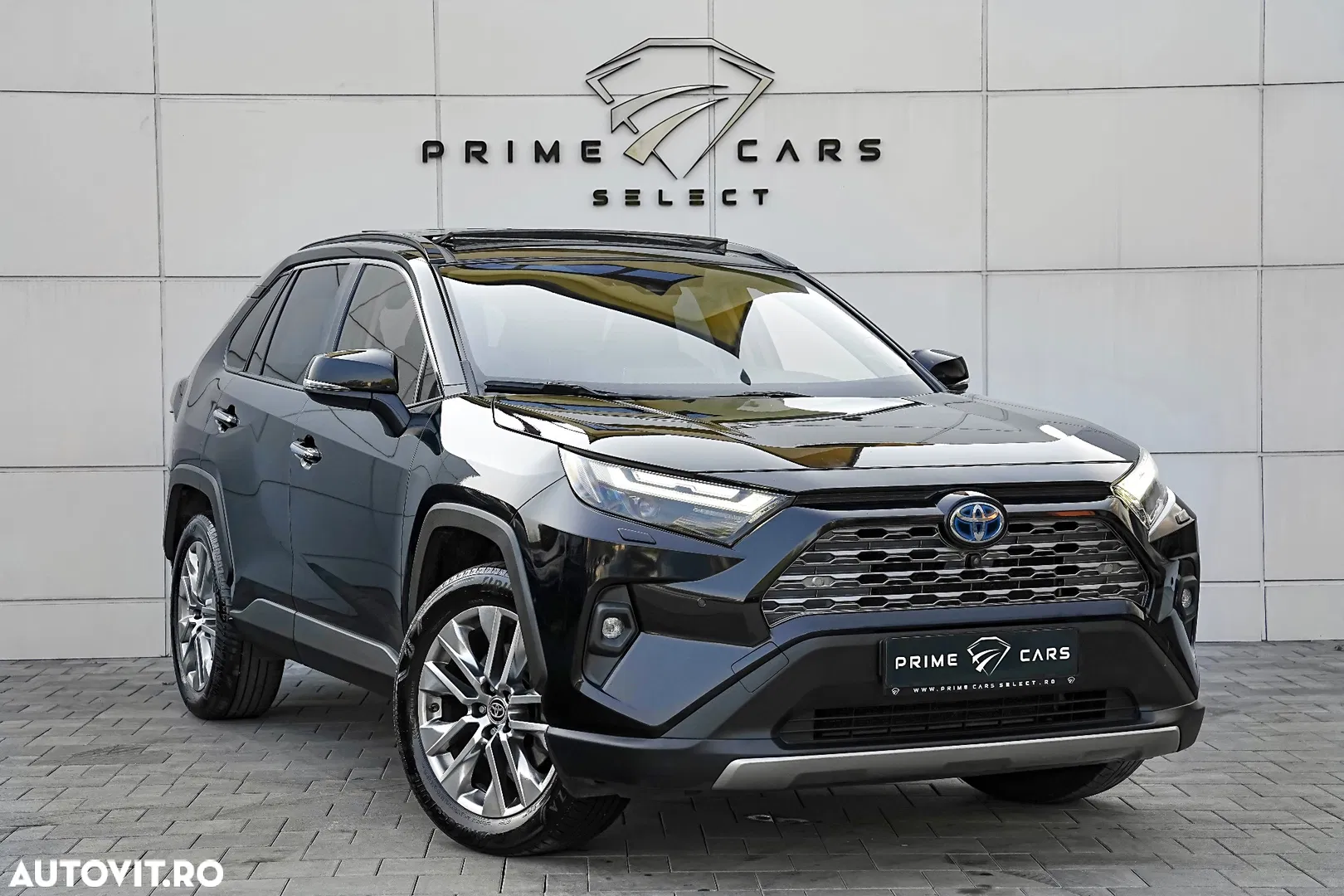Toyota RAV4 2.5 4x4 Style Selection — photo 1 of 32
