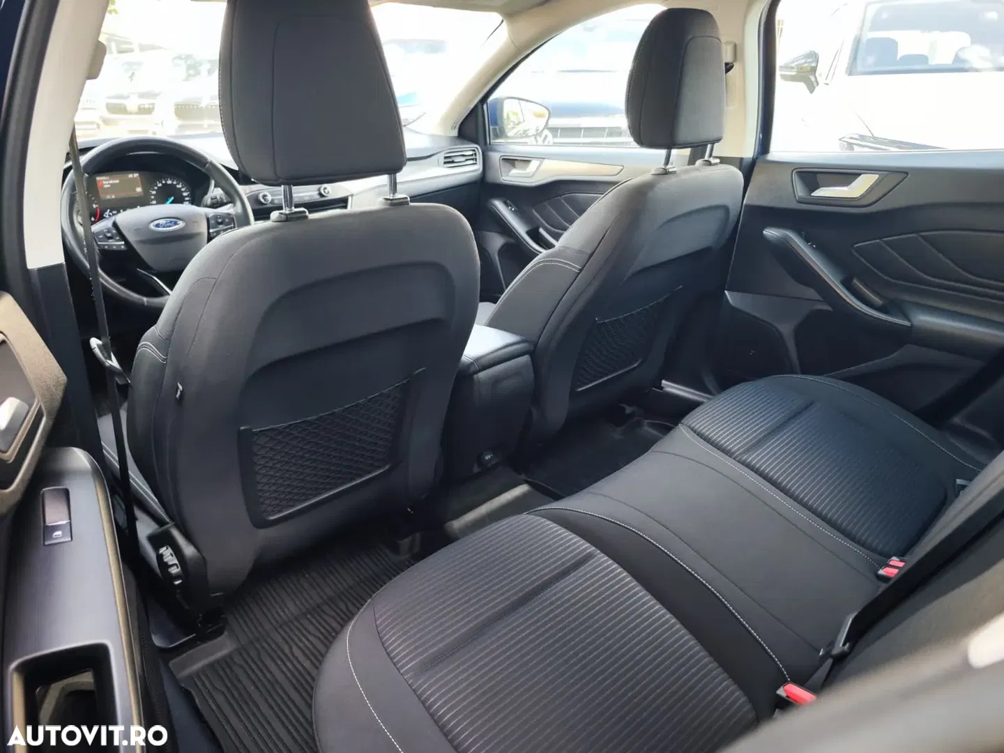 2020 Ford Focus 2.0 EcoBlue Titanium, photograph 8