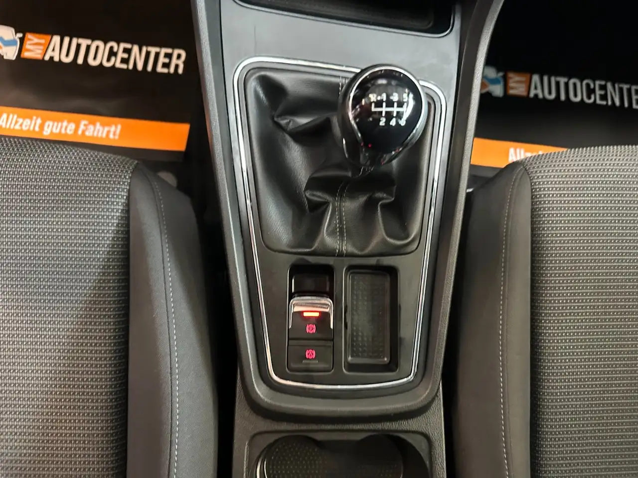 2018 SEAT Leon *TAMPO*NAV*CARPLAY*2-ZONEN*PDC*SitzHZ*, photograph 10