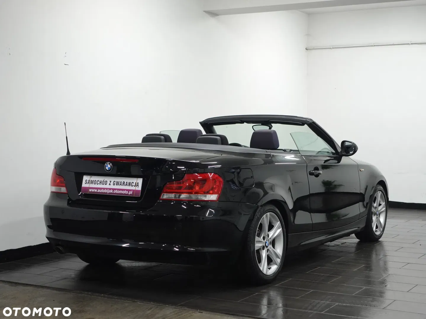 2011 BMW Seria 1, photograph 8