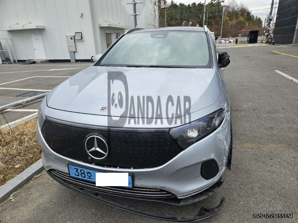 2026 Mercedes-Benz EQA 250, photograph 1