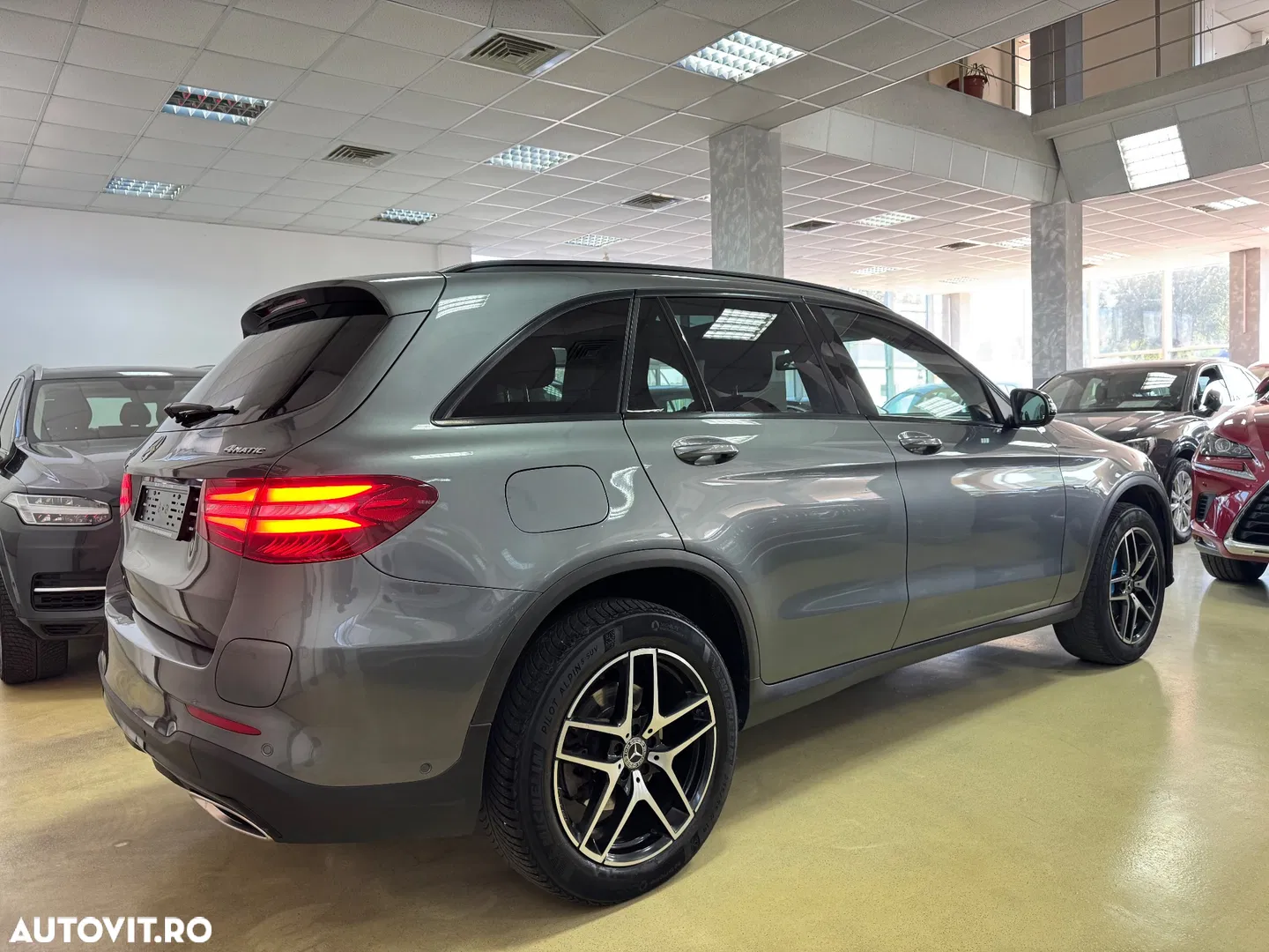 2017 Mercedes-Benz GLC 350 e 4Matic 7G-TRONIC AMG Line, photograph 9