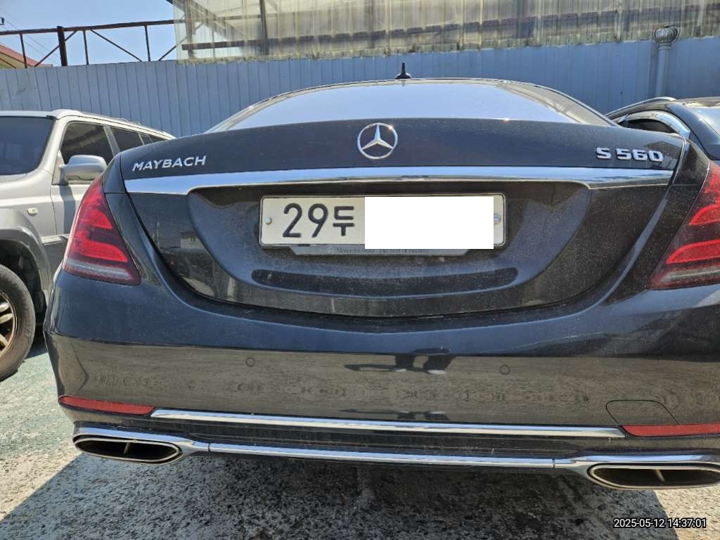 2018 Mercedes-Benz MercedesMaybach S560 4Matic, photograph 1