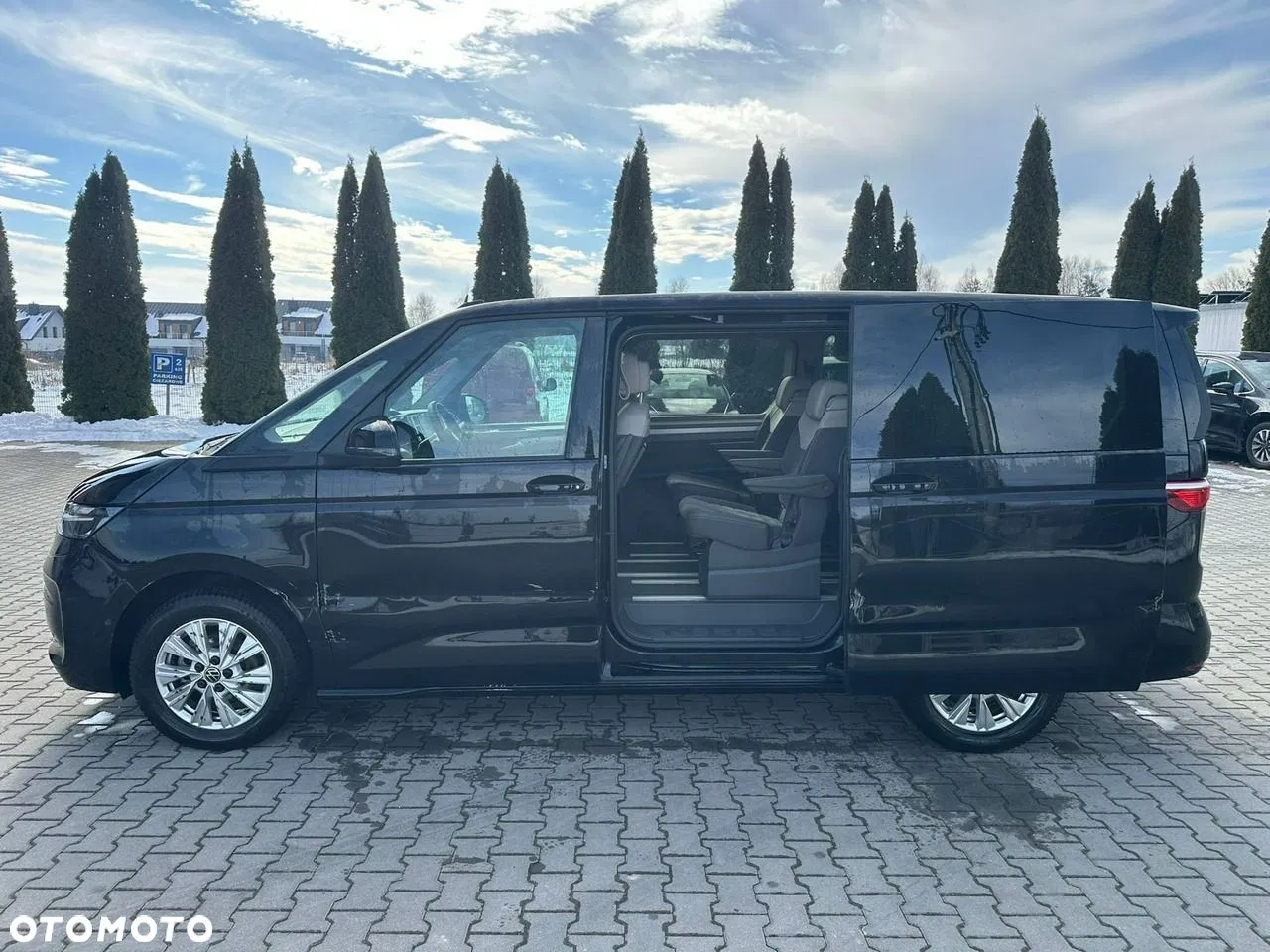 2025 Volkswagen Multivan, photograph 12