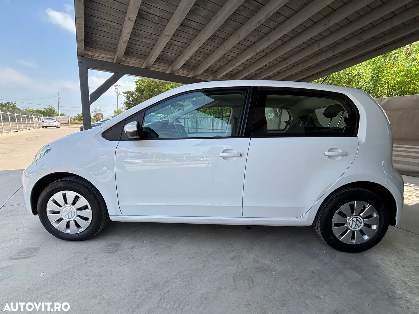 2021 Volkswagen up! white style, photograph 5