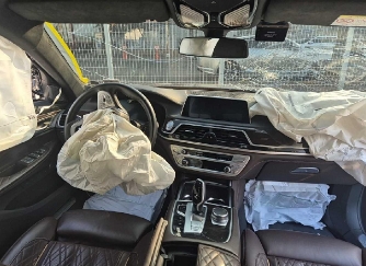 2021 BMW 730Ld xDrive, photograph 3