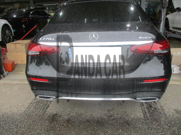 2021 Mercedes-Benz E220 d 4MATIC, photograph 1