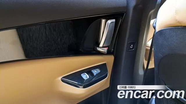 Kia Canival Diesel 9-Seater Noblesse — photo 1 of 36