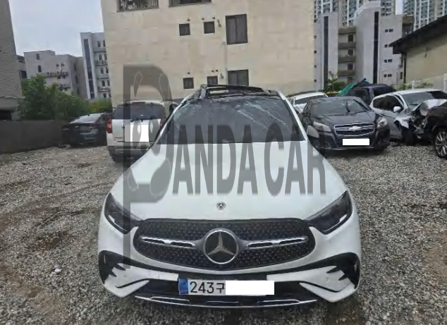 2023 Mercedes-Benz GLC300 4MATIC, photograph 1