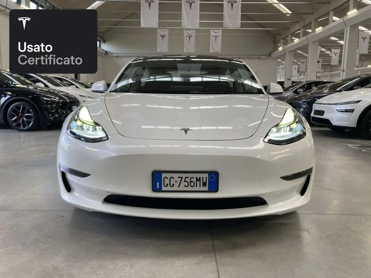 2021 Tesla Model 3 Long Range AWD, photograph 3