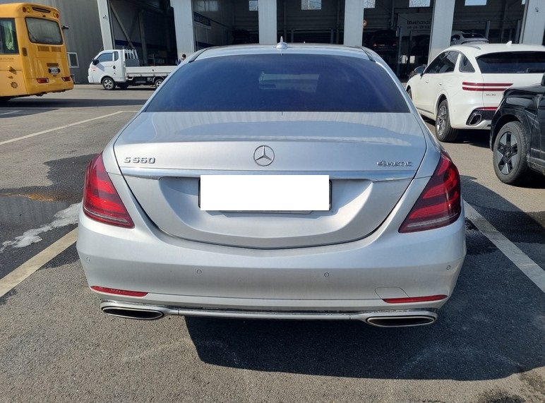 2018 Mercedes-Benz S560 4Matic L, photograph 1