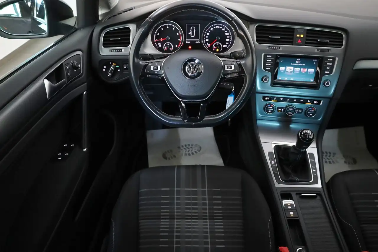 2015 Volkswagen Golf VII Lim. Lounge SH,PDC,SR+WR, photograph 5
