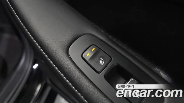 Hyundai Sonata 2.0 — photo 1 of 31