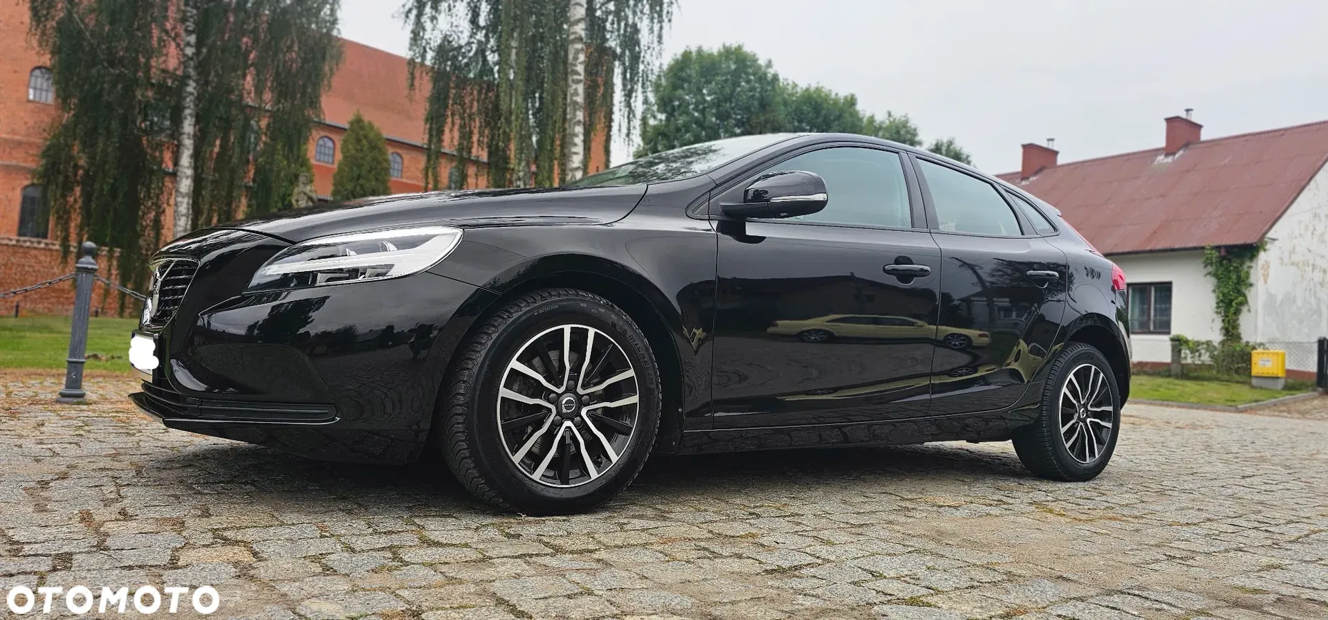 2019 Volvo V40, photograph 8
