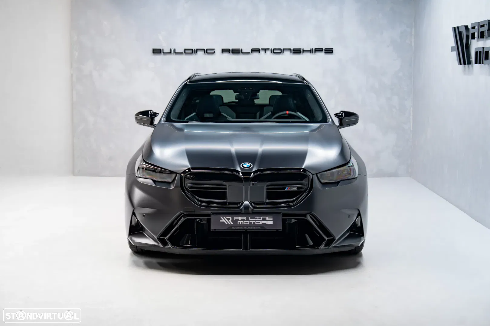2025 BMW Série 5 Touring xDrive, photograph 5