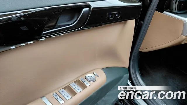 Hyundai Grandeur Exclusive — photo 1 of 29