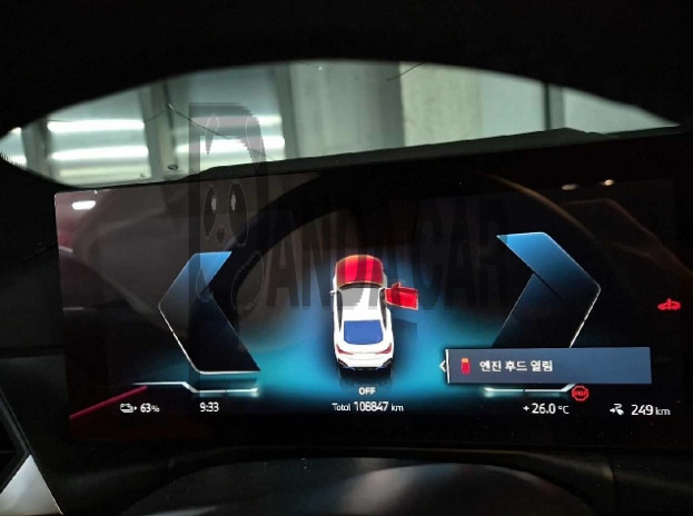2022 BMW i4 eDrive40, photograph 3