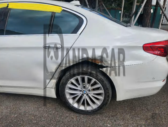 2018 BMW 520d, photograph 2