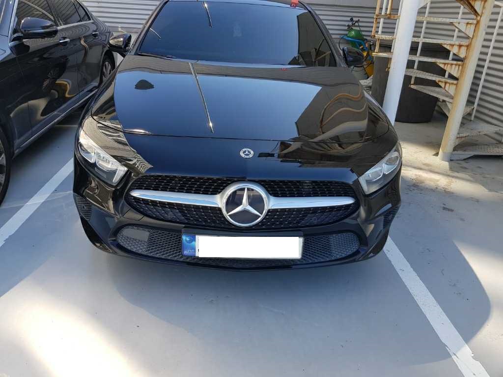 2021 Mercedes-Benz A250 4MATIC, photograph 2