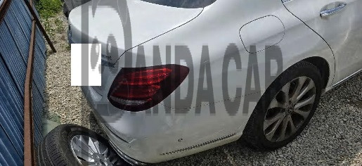 2017 Mercedes-Benz E220 d 4Matic, photograph 4