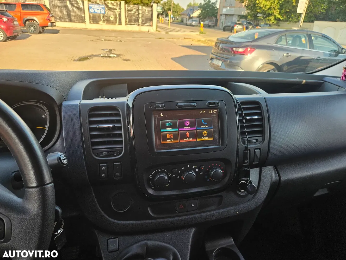 2016 Opel Vivaro, photograph 7