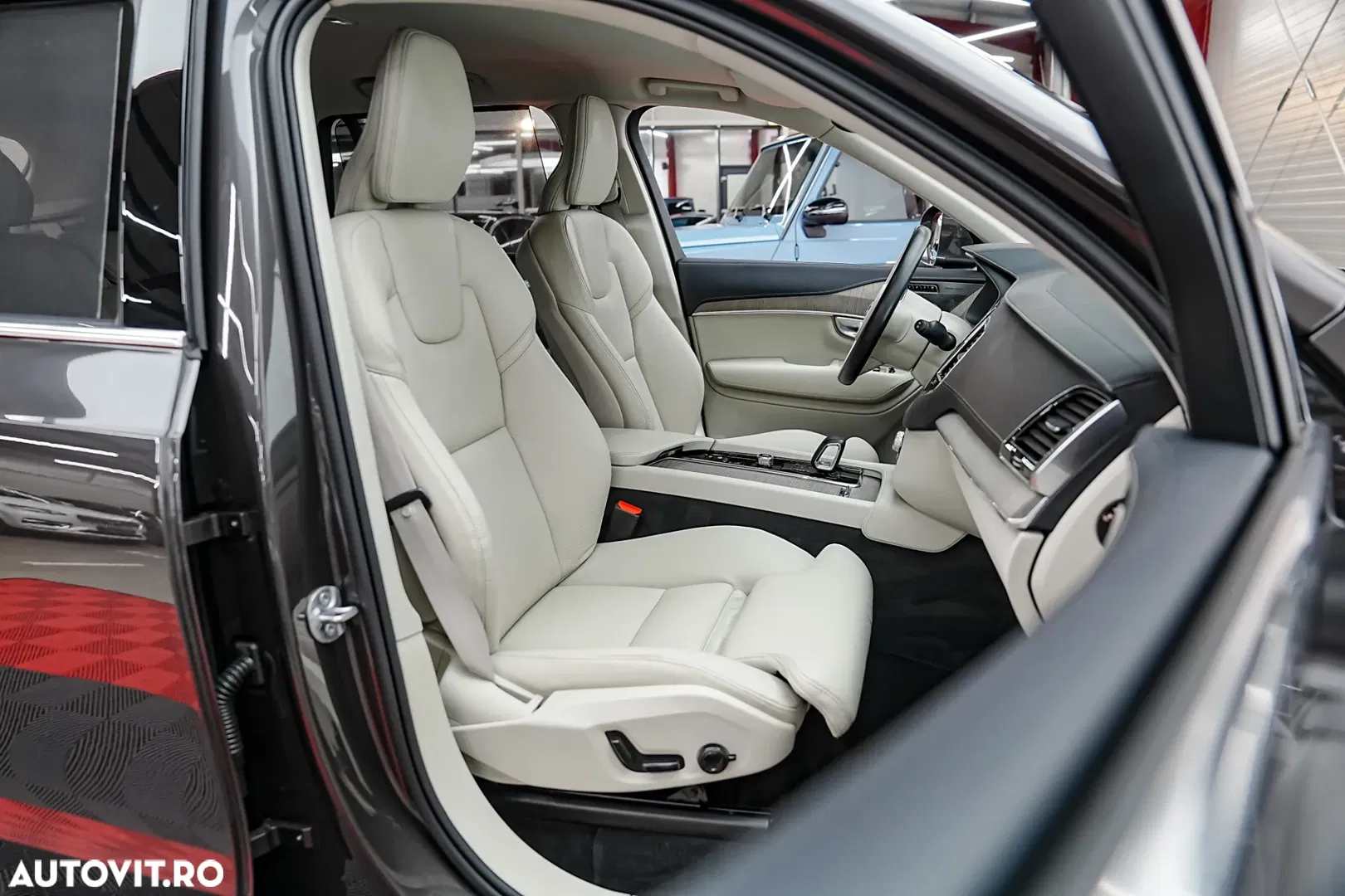 2023 Volvo XC 90 B5 D AWD Plus Bright, photograph 11