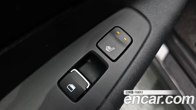 2020 Hyundai Santafe Gasoline 2.0T 2WD, photograph 4