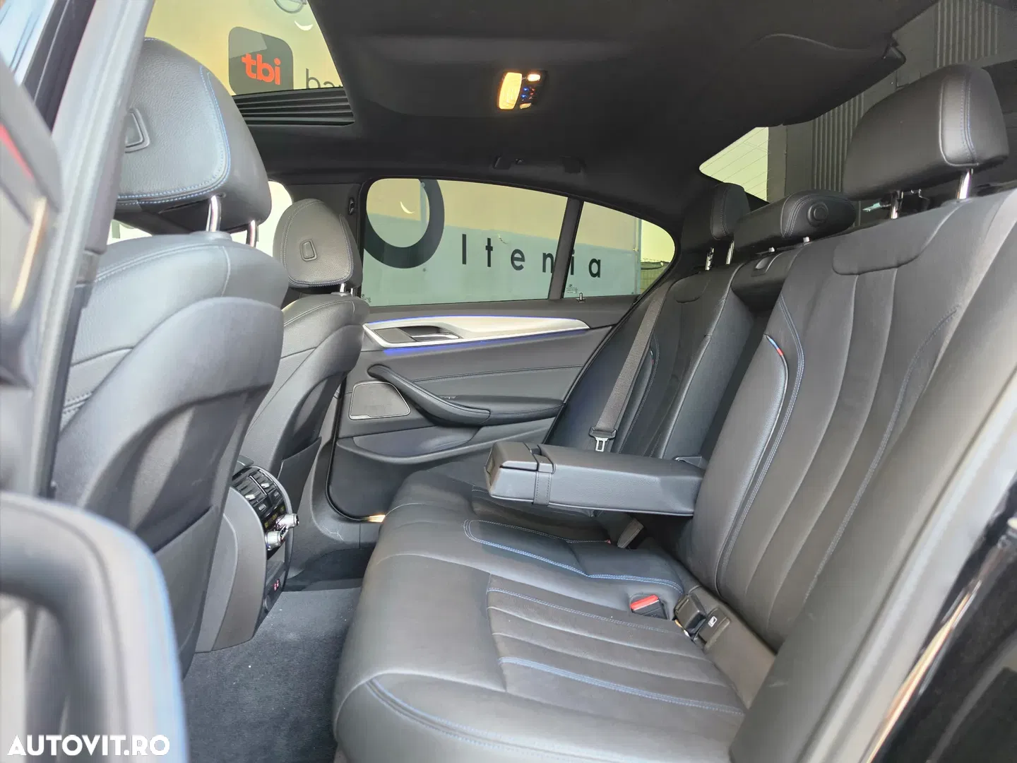 2022 BMW Seria 5 520d Aut. M Sport Edition, photograph 11