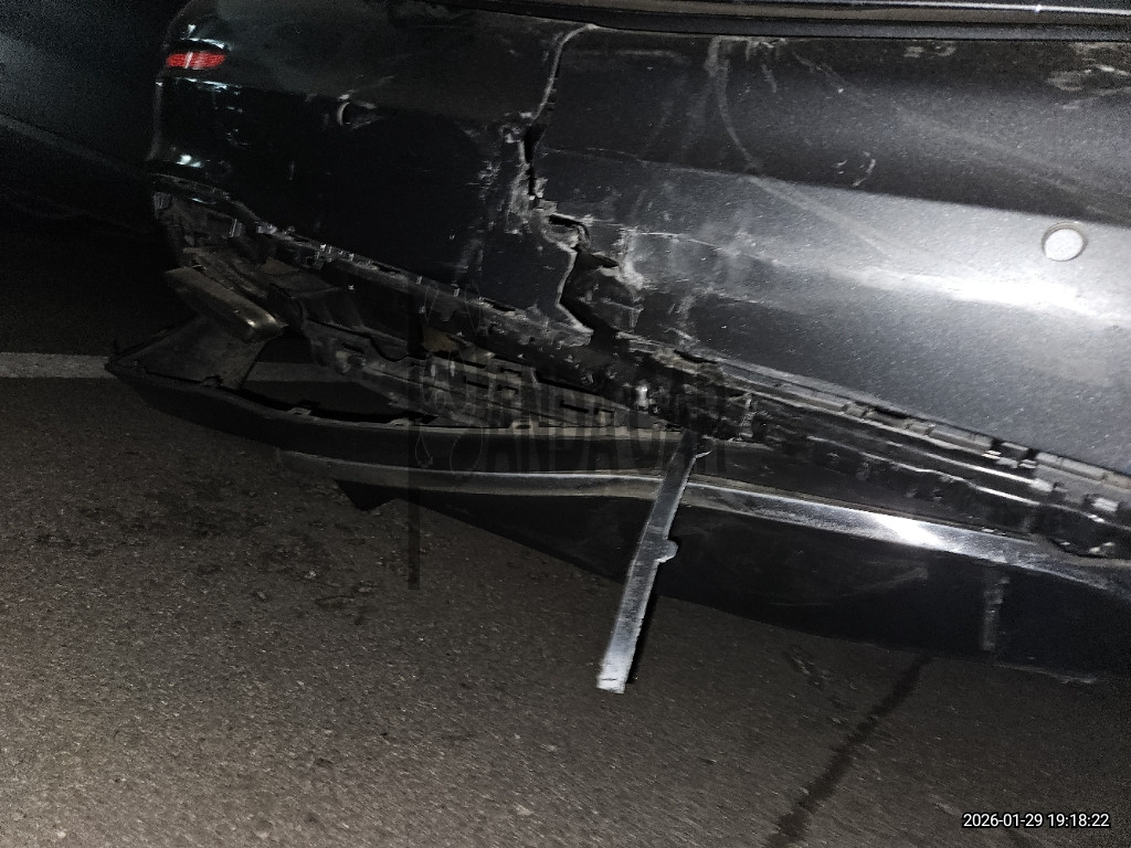 2019 Mercedes-Benz E350 4Matic, photograph 3