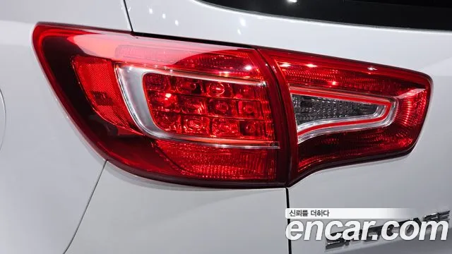 Kia Sportage Diesel 2WD TLX — photo 1 of 31