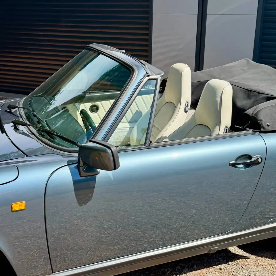 1988 Porsche 911 911 Cabriolet Carrera, photograph 12