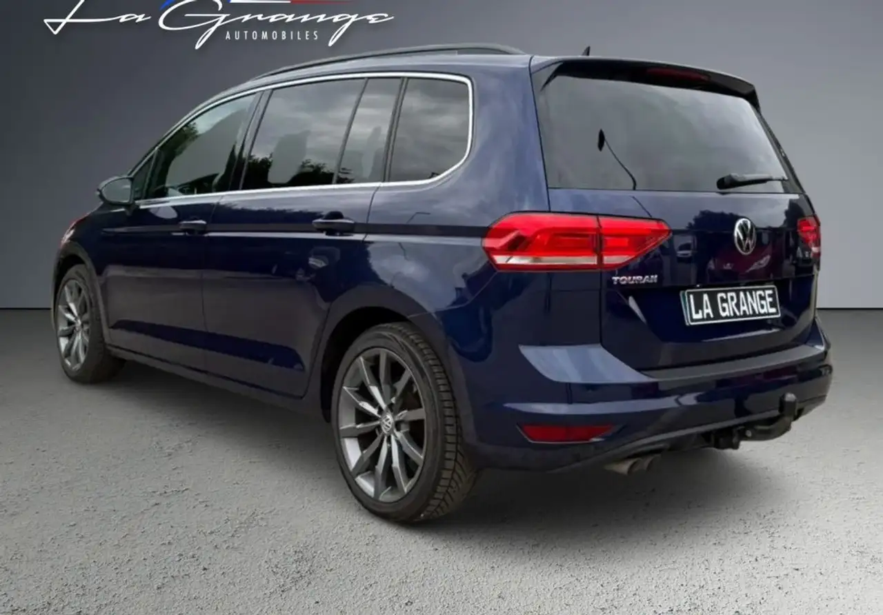 2021 Volkswagen Touran (3) 2.0 TDI 150 DSG7 Lounge 7 pl, photograph 3