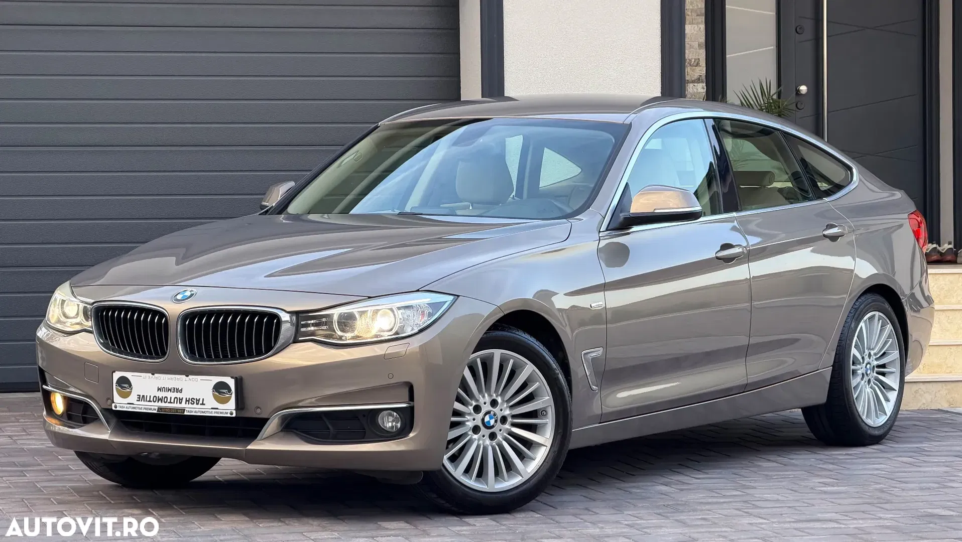 2014 BMW Seria 3 318d Aut. Luxury Line, photograph 3