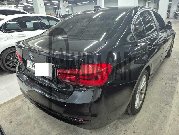2017 BMW 320d, photograph 4