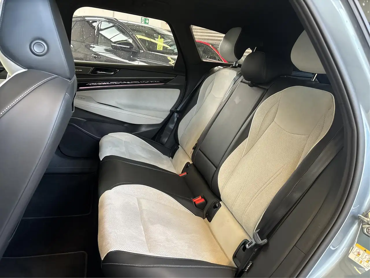 2024 Volkswagen ID.7 Tourer Pro ACC DCC HuD PANO WP IQ.LIGHT H&K, photograph 10