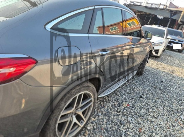 2018 Mercedes-Benz GLE350 d 4Matic Coupe, photograph 4