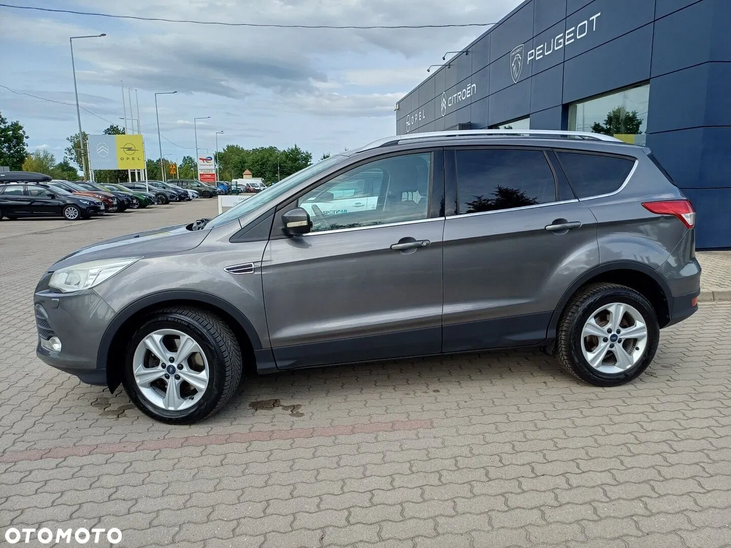 2013 Ford Kuga 2.0 TDCi FWD Titanium, photograph 7
