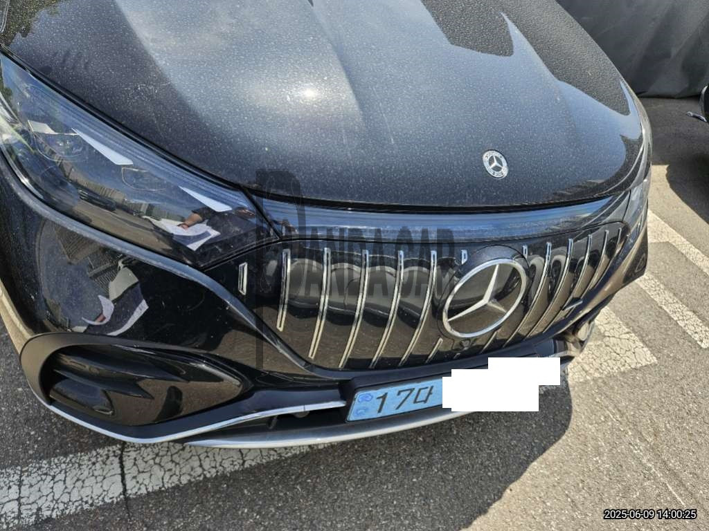 2023 Mercedes-Benz EQE500 4MATIC SUV, photograph 1