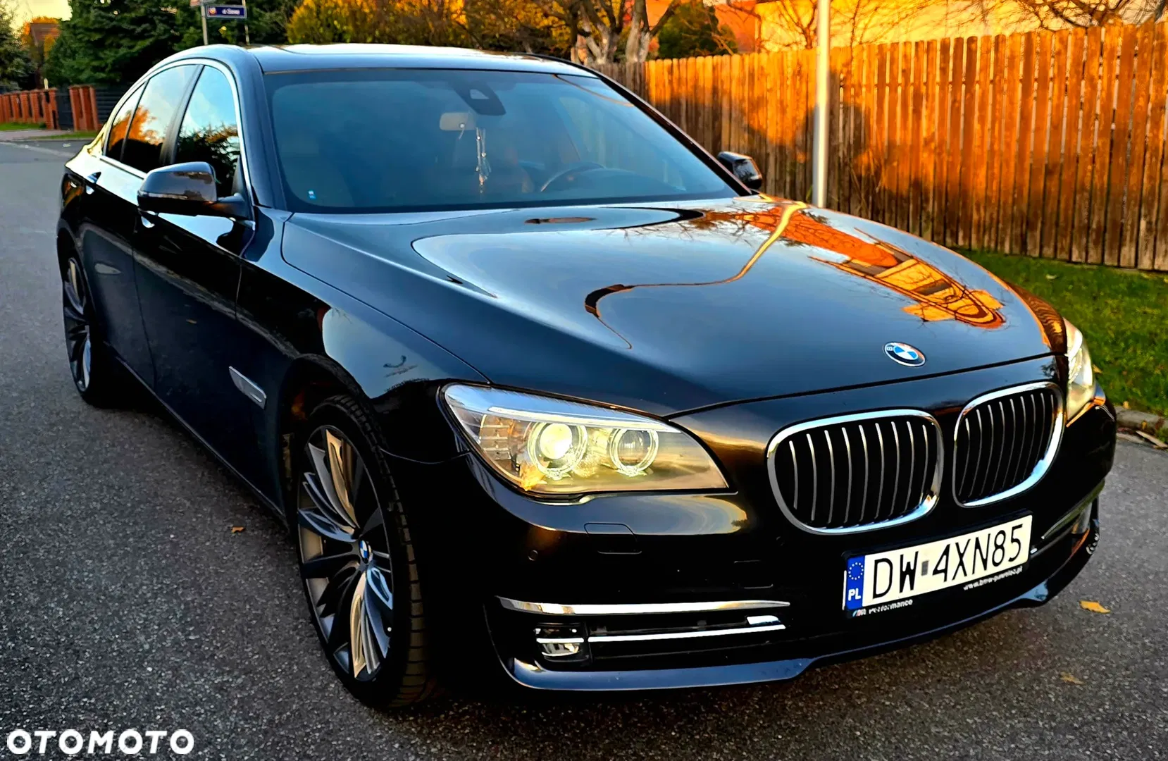 BMW Seria 7 740d xDrive — photo 1 of 19