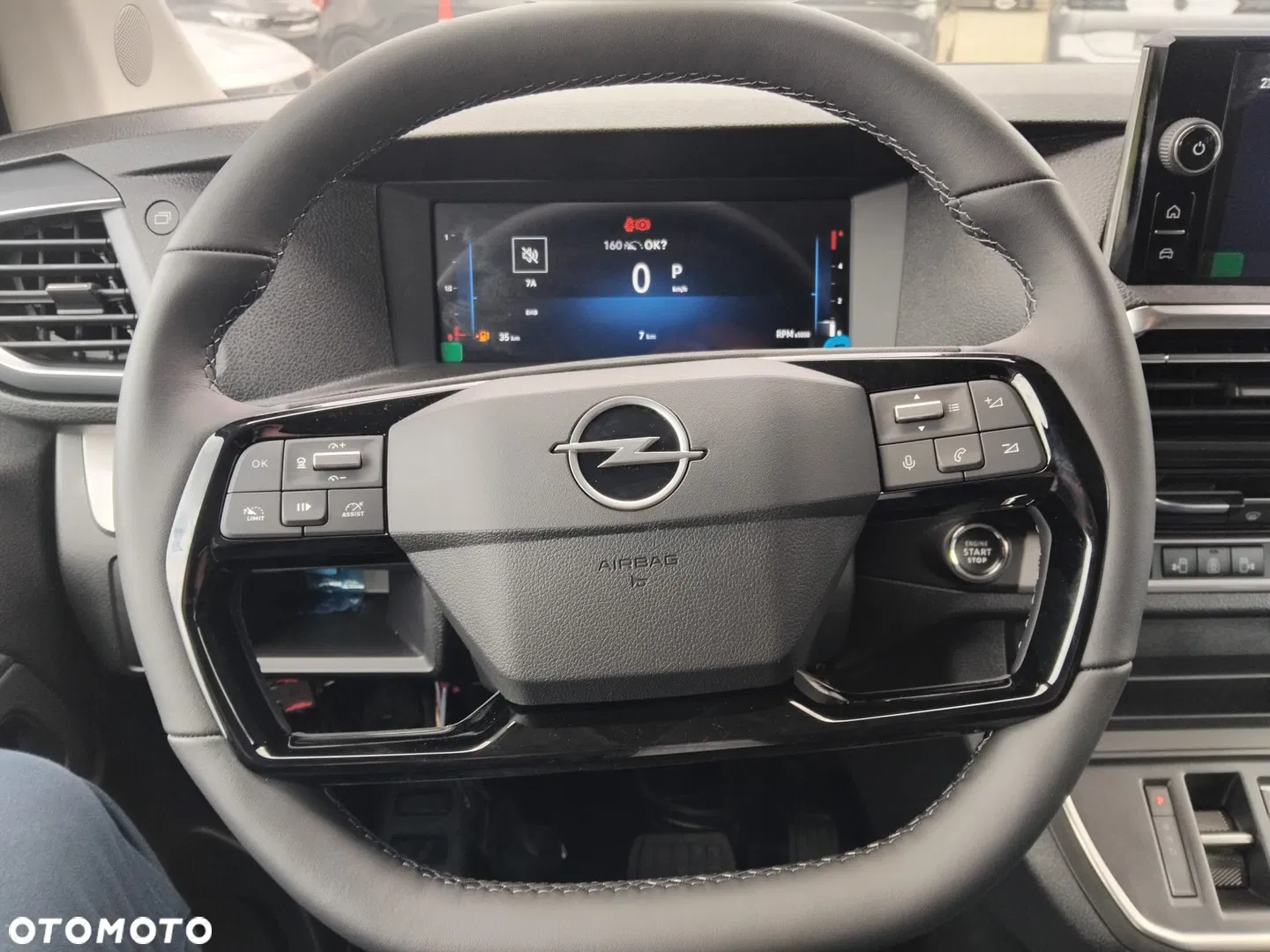 2026 Opel Zafira 2.2 Diesel XL Business, photograph 8
