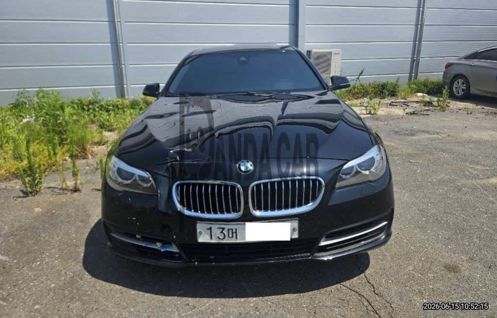2015 BMW 528i xDrive, photograph 3